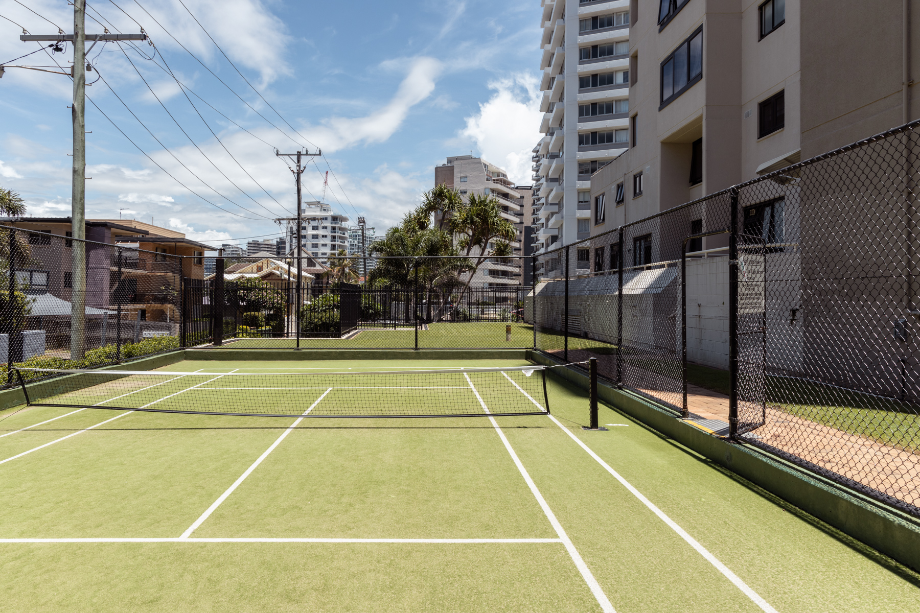 Tennis court at Columbia Apartments